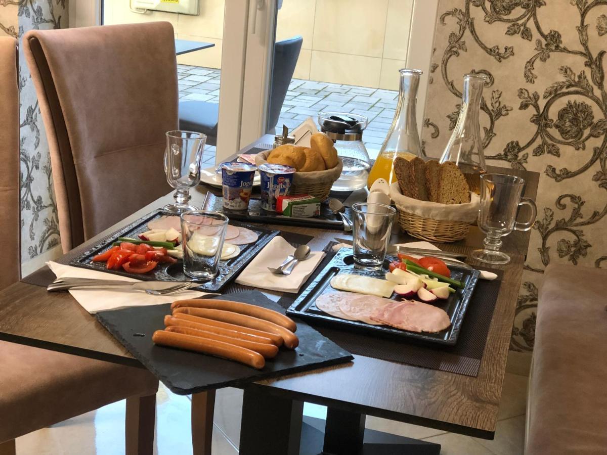 Alenso Guesthouse Hévíz Eksteriør billede