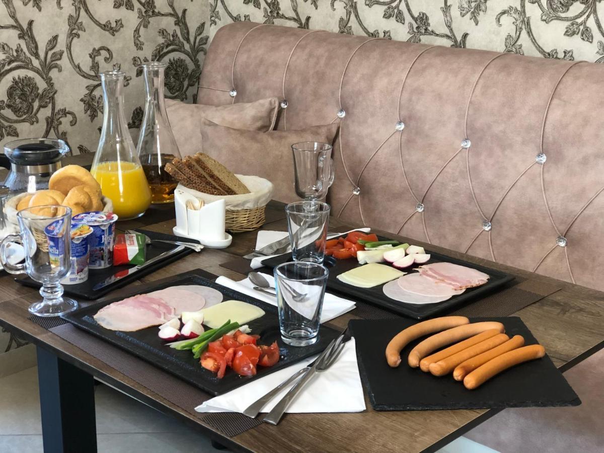 Alenso Guesthouse Hévíz Eksteriør billede