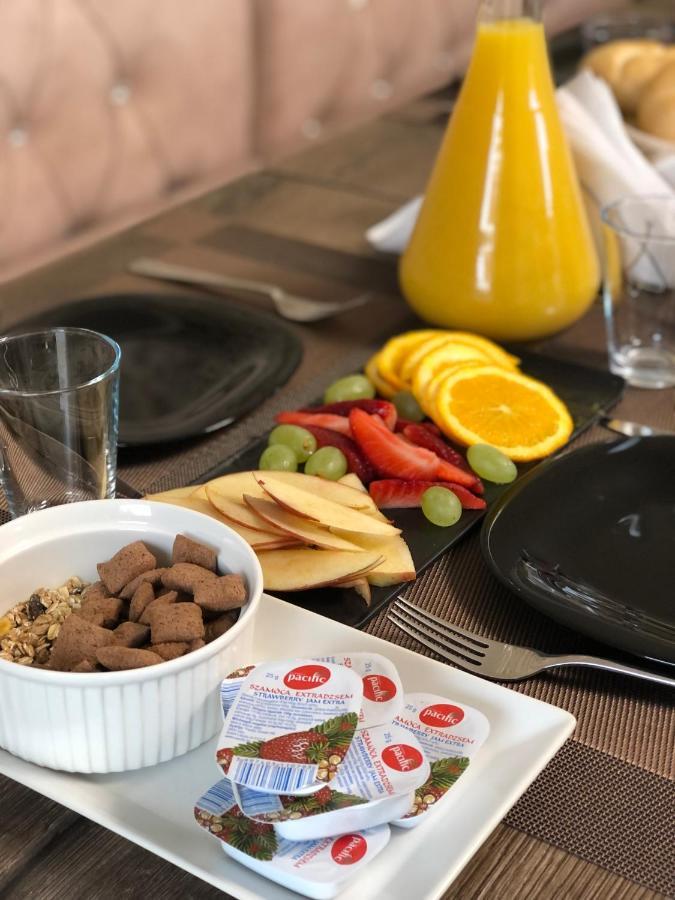 Alenso Guesthouse Hévíz Eksteriør billede