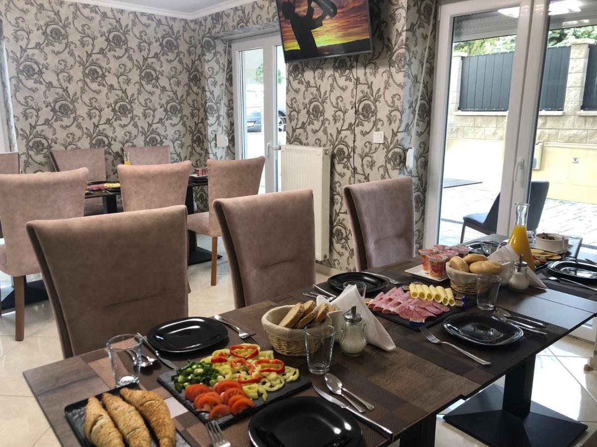 Alenso Guesthouse Hévíz Eksteriør billede
