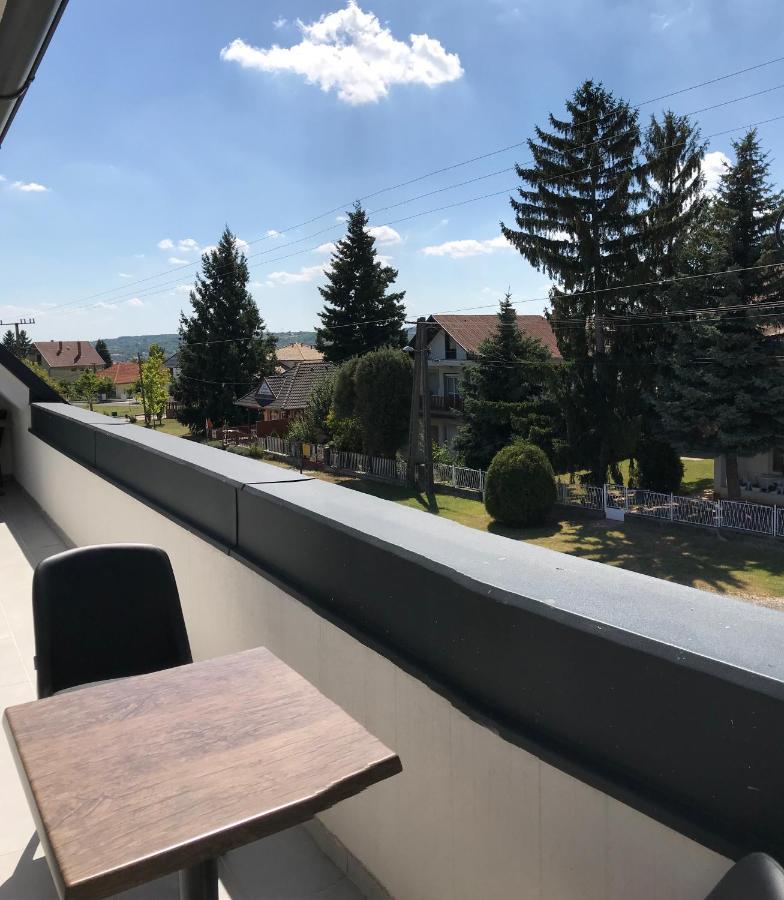 Alenso Guesthouse Hévíz Eksteriør billede