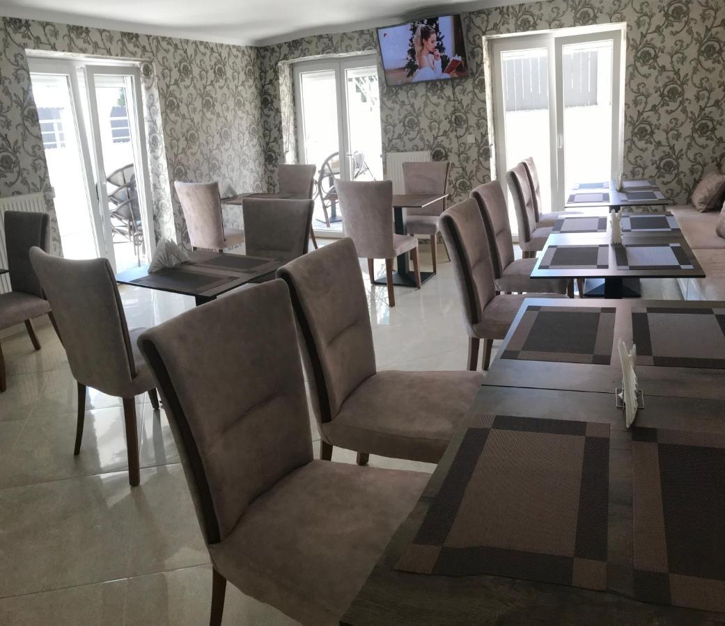 Alenso Guesthouse Hévíz Eksteriør billede